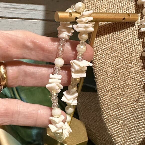 Handcrafted Beach Shell Necklace & Pendant + Earrings - Picture 4 of 5